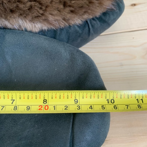 Handmade Leather and Fur Moccasins-Cozy - Picture 11 of 15